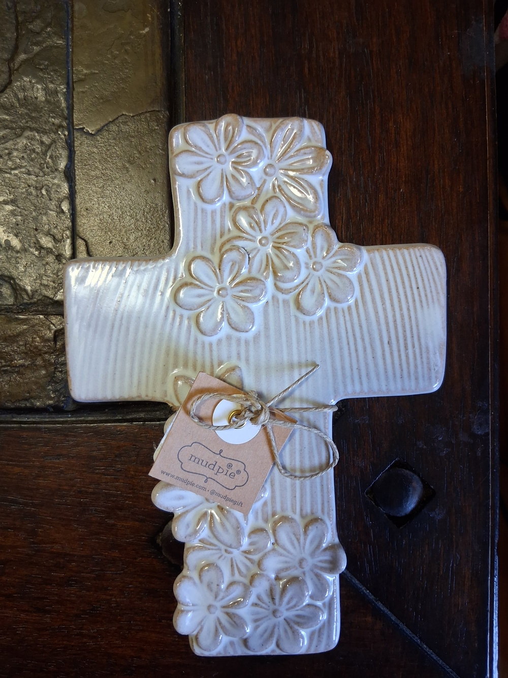 NWT Mudpie Ceramic Flower Cross Wall Hanging
